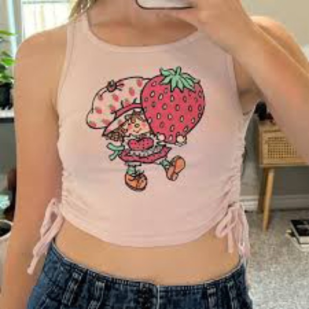 Strawberry Shortcake Pink Strawberry Graphic Tank Top, Sleeveless Top, size L
